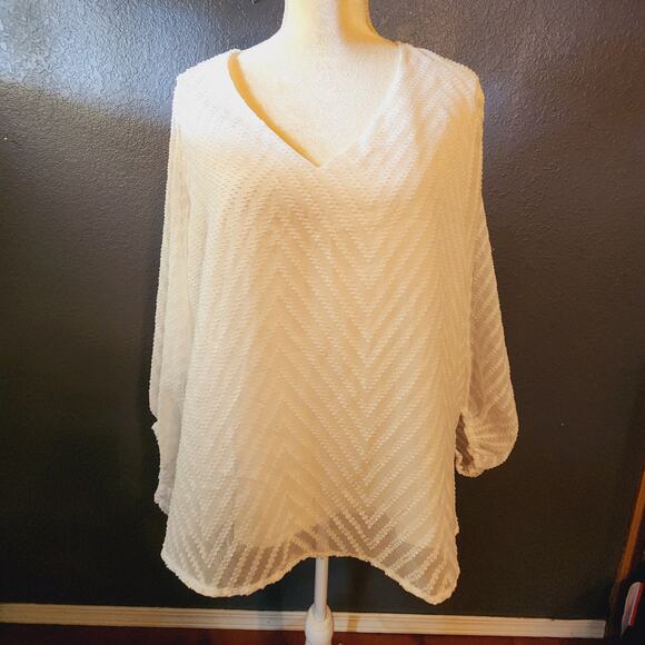 Cupshe Tops - Cupshe Zig Zap Pheasant Style White Sheer Flowy Blouse